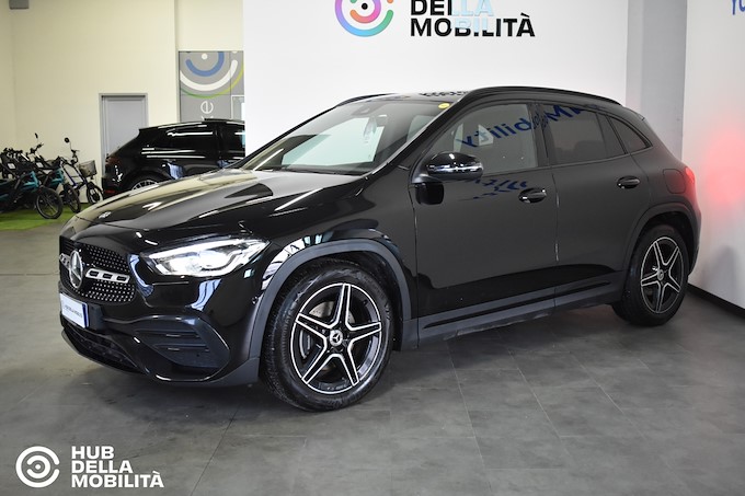 MERCEDES-BENZ GLA 200 d Automatic 4Matic Premium